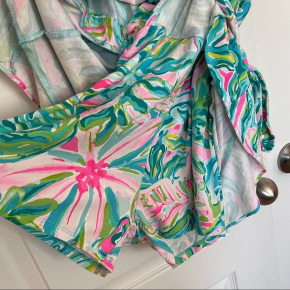 Lilly Pulitzer Rilla Wrap Romper Size Medium One in a Melon - Picture 4 of 8